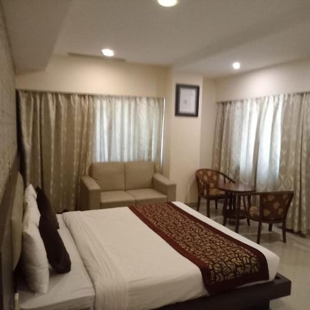 The Contour Hotel Ґувахаті Екстер'єр фото