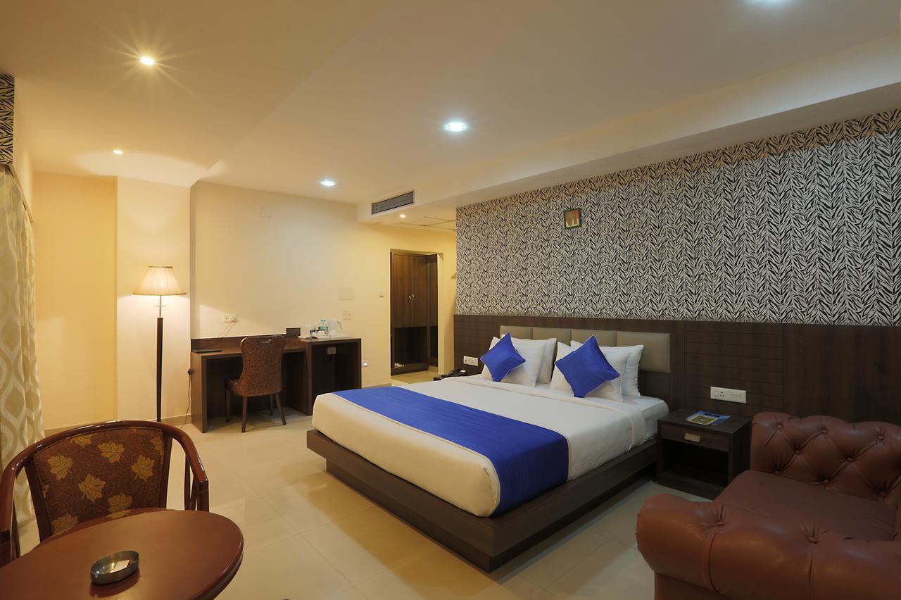 The Contour Hotel Ґувахаті Екстер'єр фото