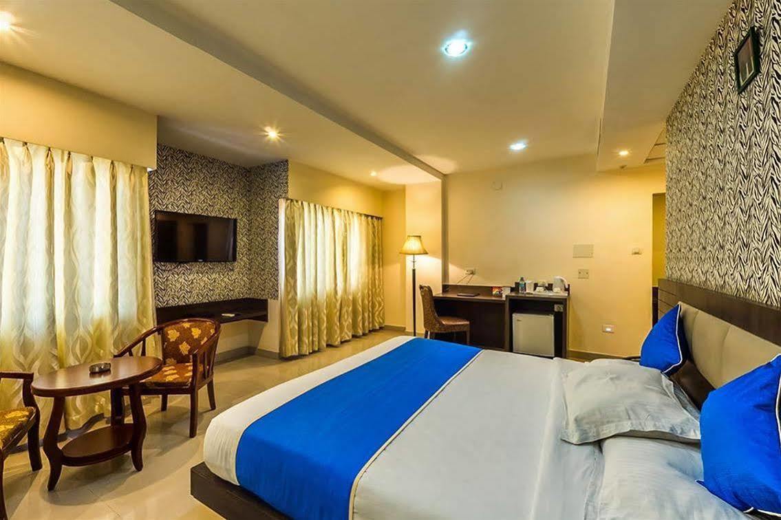 The Contour Hotel Ґувахаті Екстер'єр фото