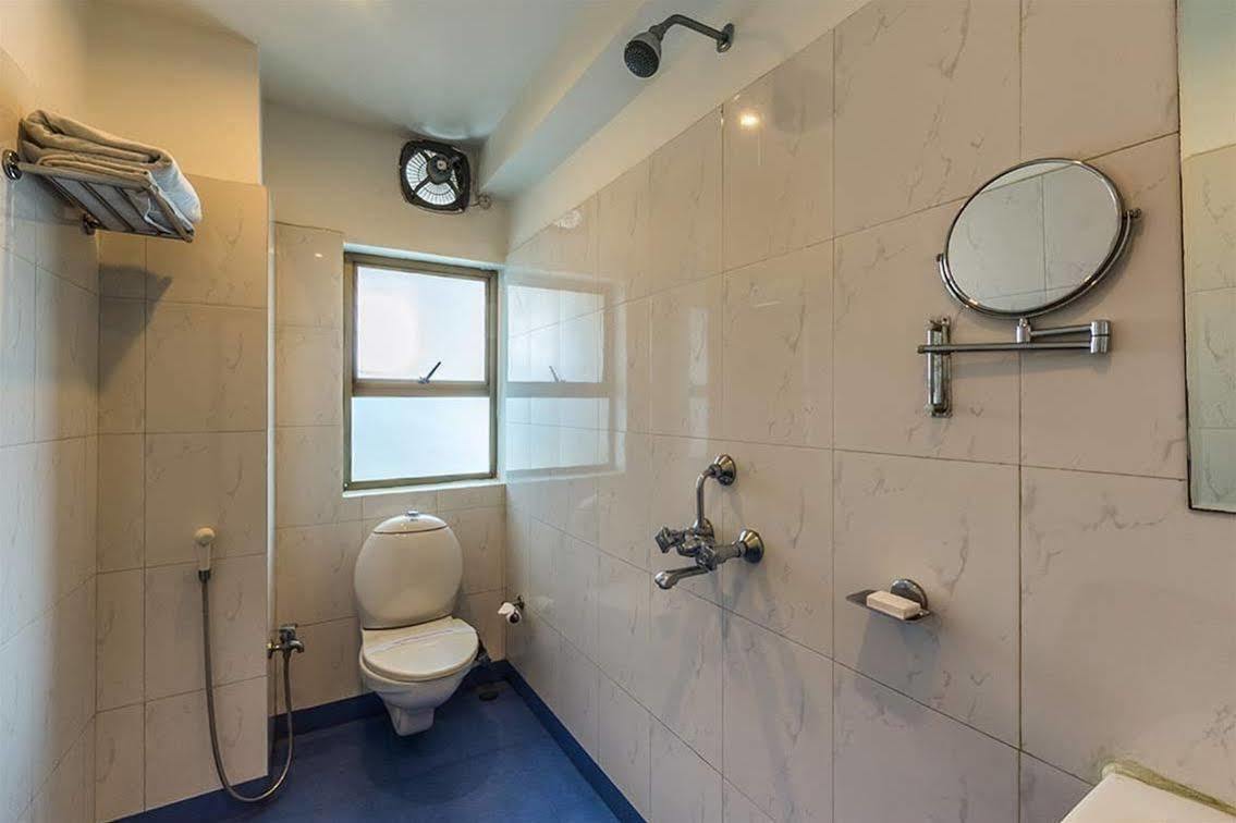 The Contour Hotel Ґувахаті Екстер'єр фото
